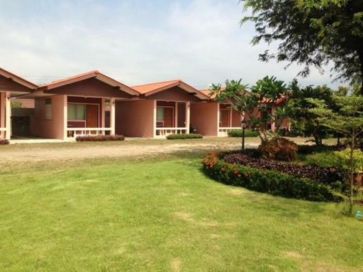 โพธิ์ทองริมทุ่ง Pothong Rimtung Hotel Fang Exteriér fotografie