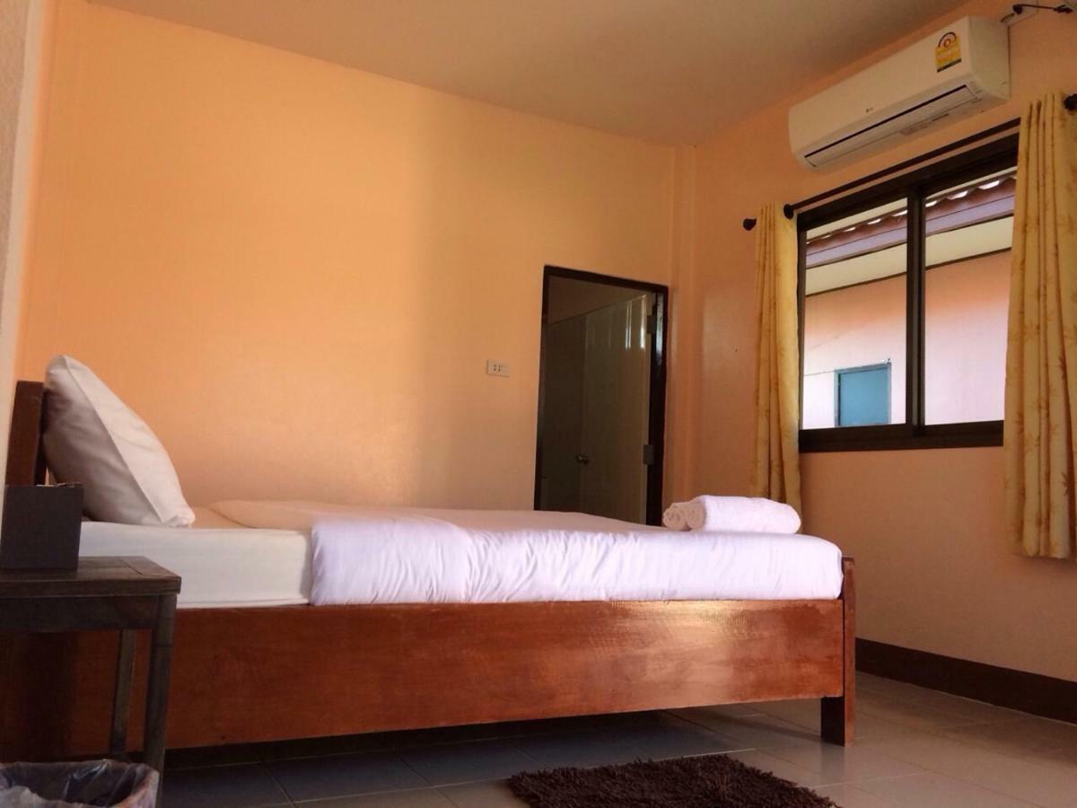 โพธิ์ทองริมทุ่ง Pothong Rimtung Hotel Fang Exteriér fotografie