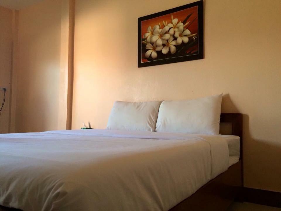 โพธิ์ทองริมทุ่ง Pothong Rimtung Hotel Fang Exteriér fotografie